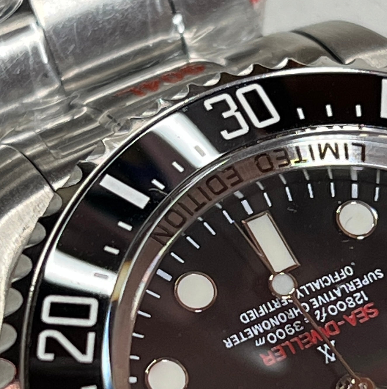 SEIKOMOD|SEA-DWELLER/ 43mm *BLACK　DIAL RED LETTERS